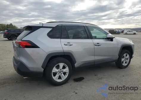 2020 Toyota Rav4 Xle z USA, uszkodzony, nr VIN 2T3RWRFV5LW085026